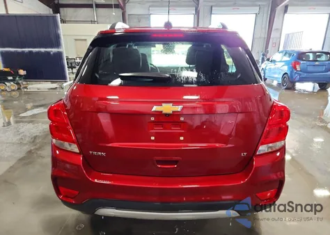 2018 Chevrolet Trax 1Lt из США, поврежденный, VIN 3GNCJLSB2JL386166